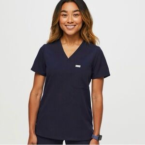 Figs Women's Navy Catarina Scrub Top One Pocket